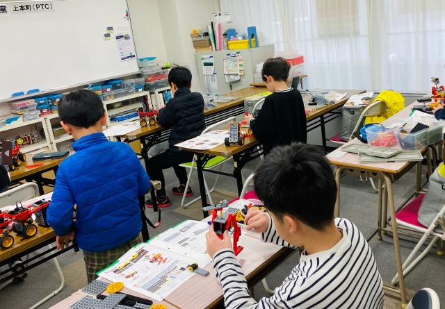 ヒューマンアカデミージュニア 上本町教室｜ロボット教室